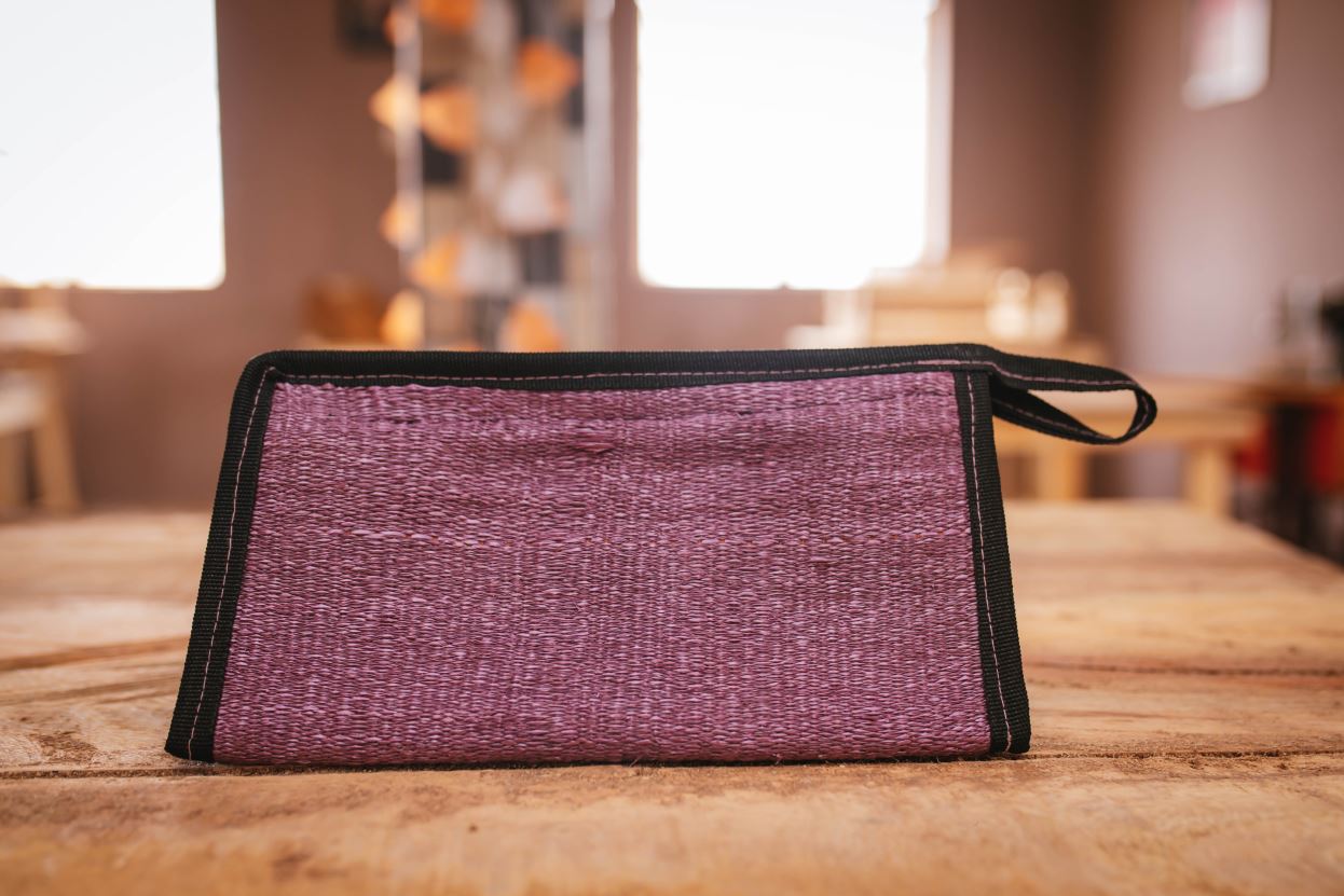 Amara Pouch